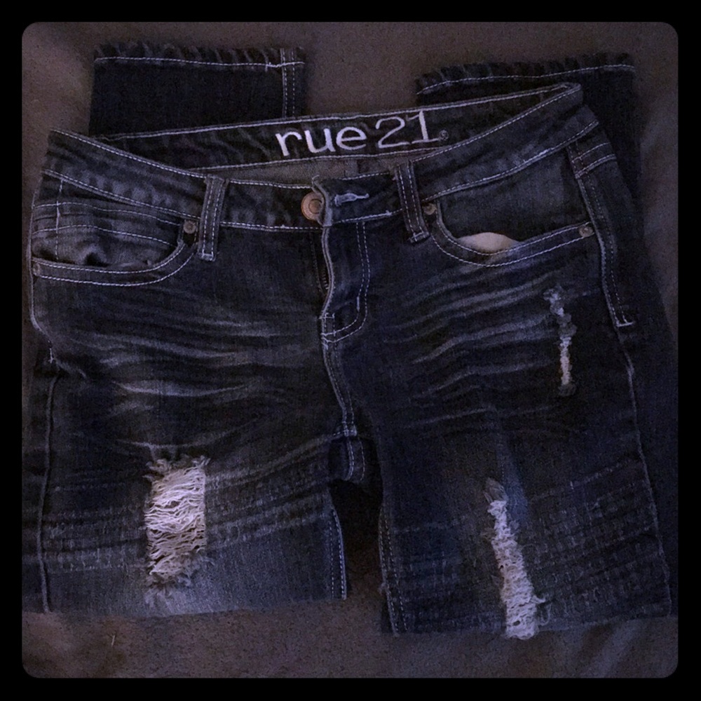 Rue 21 Capris